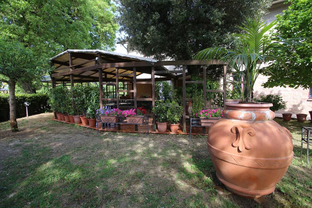 Hotel Ristorante Al Brunello Di Montalcino Exteriér fotografie