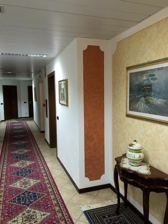 Hotel Ristorante Al Brunello Di Montalcino Pokoj fotografie